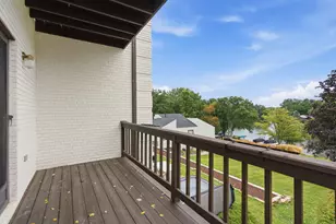 452 Scarborough Rd, Valparaiso, IN 46385 - Photo 25