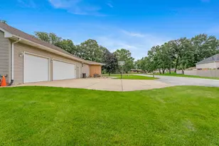 8912 Edison St, Crown Point, IN 46307 - Photo 39