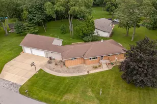 8912 Edison St, Crown Point, IN 46307 - Photo 43