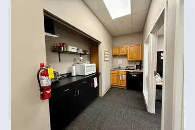 150 W Lincolnway #3002, Valparaiso, IN 46383 - Photo 17