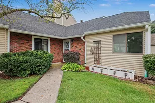 1100 Saratoga Ln, Chesterton, IN 46304 - Photo 1