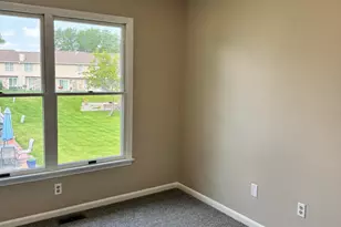 6096 Maryland St, Merrillville, IN 46410 - Photo 13