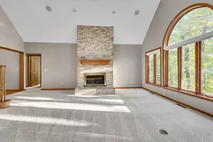 7674 E Potato Hole Ct, New Carlisle, IN 46552 - Photo 3