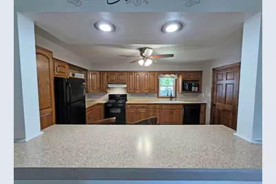 1606 Brookview Court, Hobart, IN 46342 - Photo 9