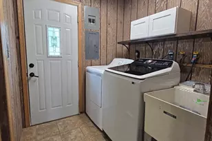 1606 Brookview Ct, Hobart, IN 46342 - Photo 25