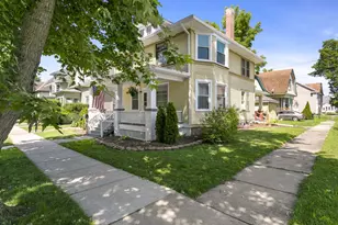 201 Maple Ave, La Porte, IN 46350 - Photo 3