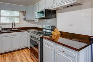 24215 Euclid Ave, Schneider, IN 46376 - Photo 17
