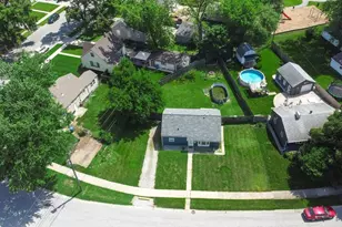 8115 Wicker Park Dr, Highland, IN 46322 - Photo 33
