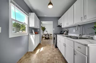 8115 Wicker Park Dr, Highland, IN 46322 - Photo 13