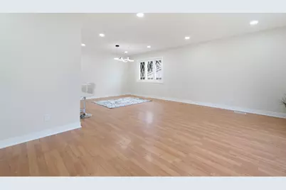 1412 N Dwiggins Avenue, Griffith, IN 46319 - Photo 5