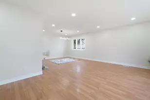 1412 N Dwiggins Ave, Griffith, IN 46319 - Photo 5