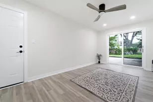 1412 N Dwiggins Ave, Griffith, IN 46319 - Photo 17