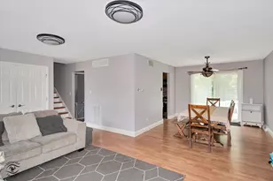 2724 Lois St, Portage, IN 46368 - Photo 5