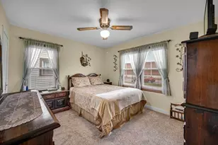918 177th St, Hammond, IN 46324 - Photo 7