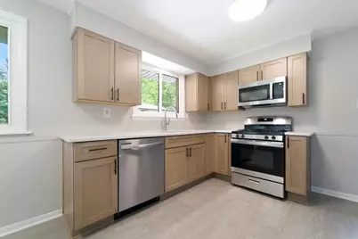 322 Oriole Avenue, Crown Point, IN 46307 - Photo 9
