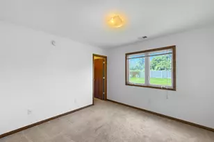 9898 Hart St, Saint John, IN 46373 - Photo 19