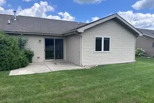 9898 Hart St, Saint John, IN 46373 - Photo 5