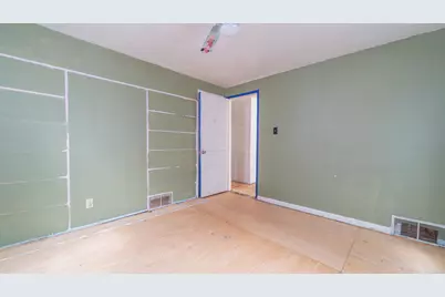 440 Cole Court, Michigan City, IN 46360 - Photo 7