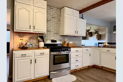 8135 W 700 N, Winamac, IN 46996 - Photo 9