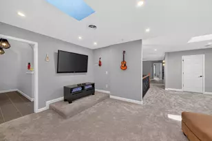 94 Scotscraig Dr, Valparaiso, IN 46385 - Photo 25