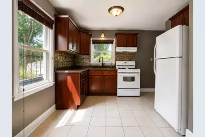 1302 Sycamore Street, Crown Point, IN 46307 - Photo 11