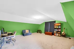 9044 Kennedy Ave, Highland, IN 46322 - Photo 11