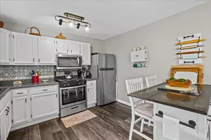 617 6th Ave NW, Demotte, IN 46310 - Photo 7