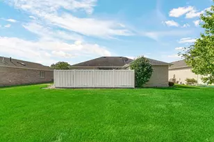 2027 Lucas Pkwy, Lowell, IN 46356 - Photo 23