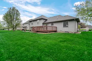 10621 Erie Dr, Crown Point, IN 46307 - Photo 51