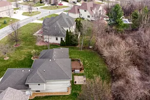 10621 Erie Dr, Crown Point, IN 46307 - Photo 45