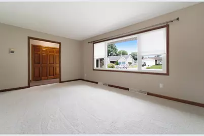 954 Chippewa Drive, Crown Point, IN 46307 - Photo 11