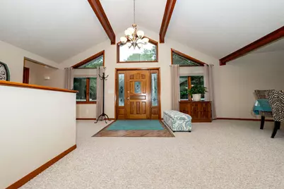 471 E 830 N, Valparaiso, IN 46383 - Photo 5