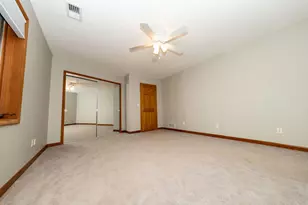 471 E 830 N, Valparaiso, IN 46383 - Photo 31