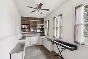 807 21st St SW, Demotte, IN 46310 - Photo 11
