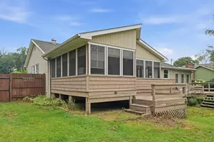 807 21st St SW, Demotte, IN 46310 - Photo 27