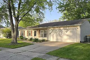 2304 Shaker Dr, Valparaiso, IN 46383 - Photo 1