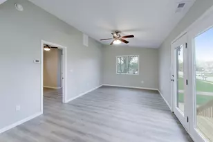 9831 Erie St, Highland, IN 46322 - Photo 37