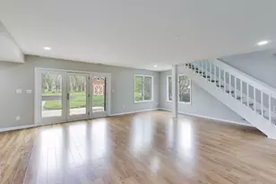 9831 Erie St, Highland, IN 46322 - Photo 13