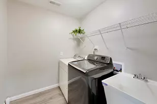 9831 Erie St, Highland, IN 46322 - Photo 15