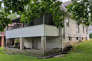 696 Water St, Hobart, IN 46342 - Photo 13