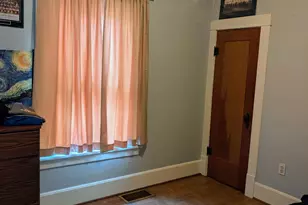 696 Water St, Hobart, IN 46342 - Photo 9