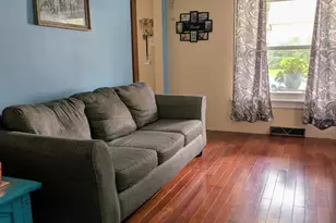 696 Water St, Hobart, IN 46342 - Photo 3