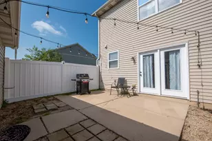 11471 Vermont Pl, Crown Point, IN 46307 - Photo 7