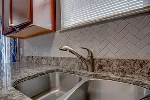11471 Vermont Pl, Crown Point, IN 46307 - Photo 17