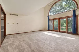 804 Brandonbury Dr, Valparaiso, IN 46383 - Photo 9
