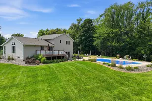 463 E 525 N, Valparaiso, IN 46383 - Photo 5