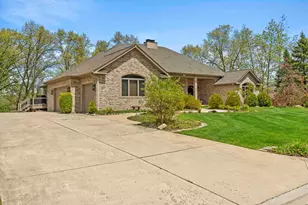 505 Brittany Ln, Dyer, IN 46311 - Photo 3