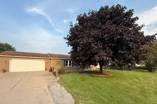 557 N Fail Rd, La Porte, IN 46350 - Photo 5