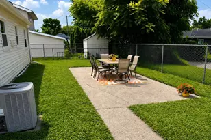 715 McCool Rd, Valparaiso, IN 46385 - Photo 21