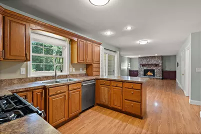 423 Shorewood Court, Valparaiso, IN 46385 - Photo 15